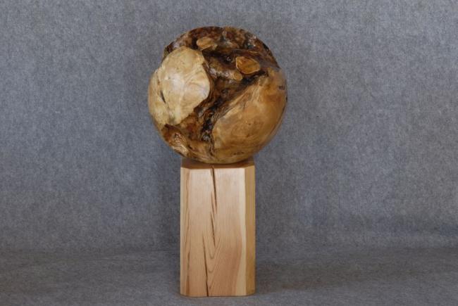 Ball Statue C.JPG