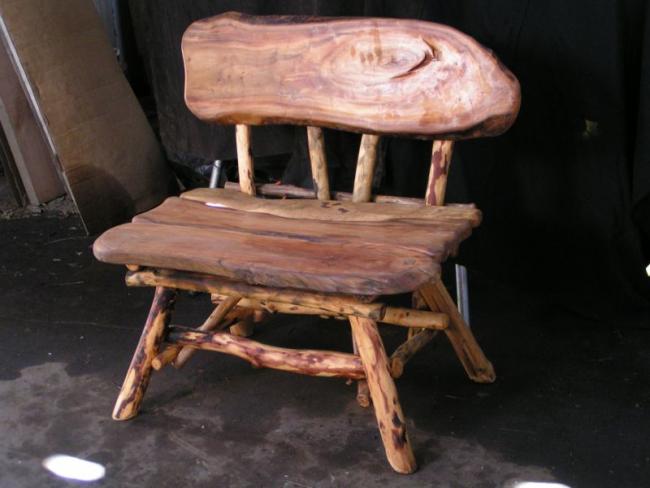 Gum Bench.jpg