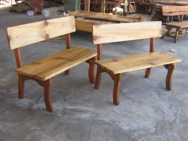 Gum and Pine h-leg.jpg