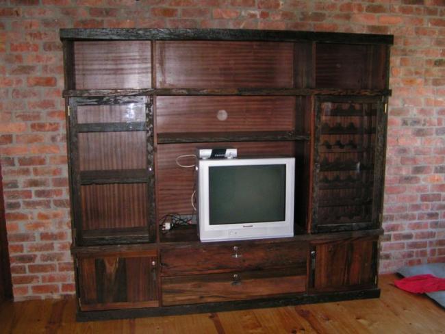 Sleeper Wood TV Unit.JPG